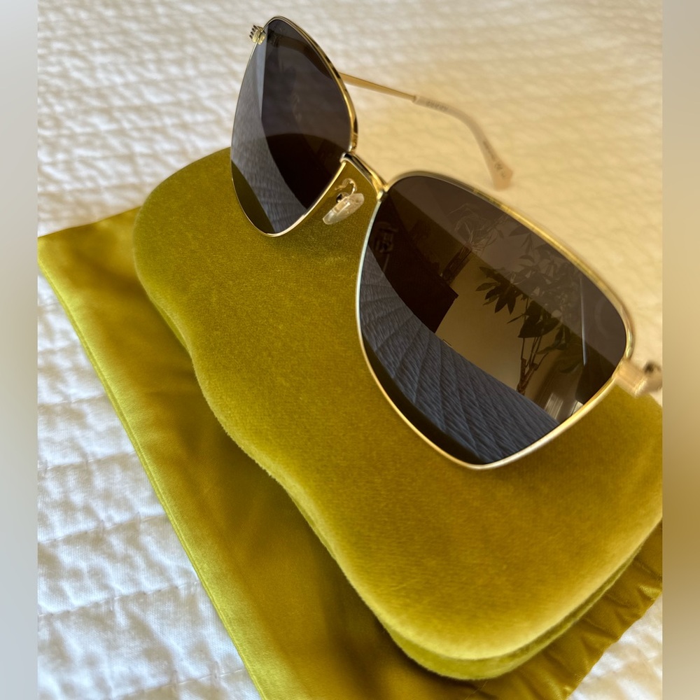 Authentic Gucci woman’s sunglasses